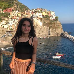 Meet your Posher, Jamila